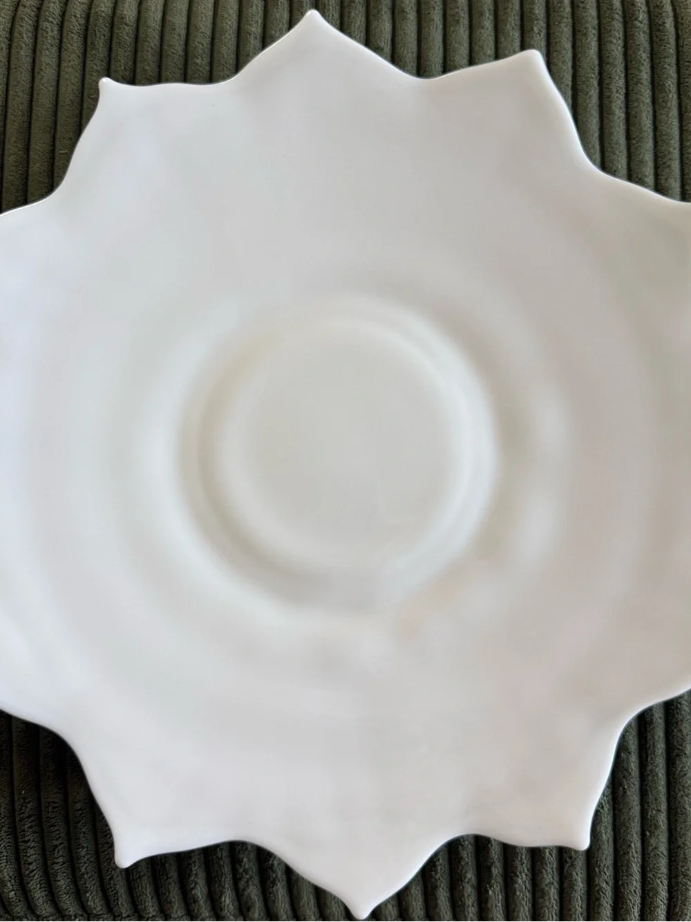Westmoreland Milk Glass Lotus Flower Serving Platter 13.5” Vintage Centerpiece